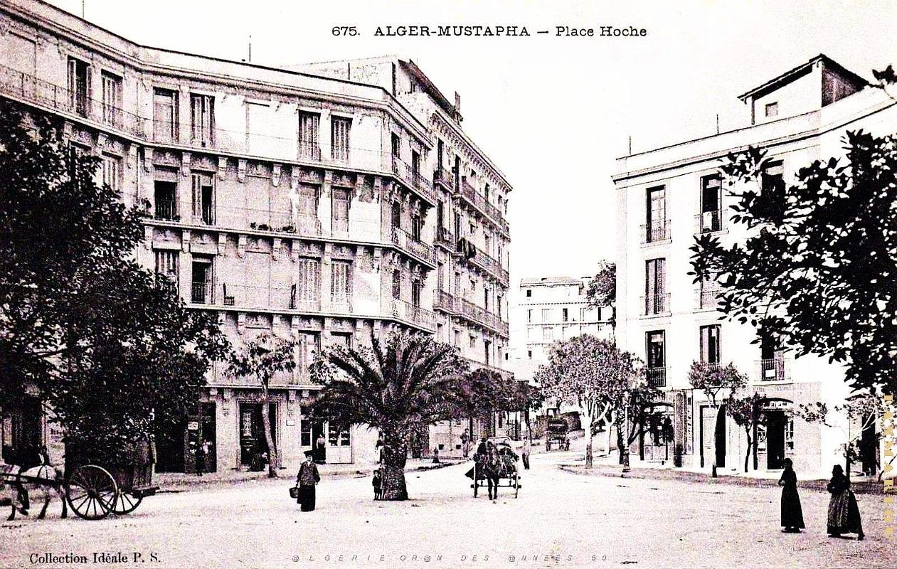 Alger - Mustapha - Place Hoche.jpg